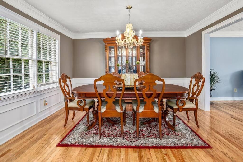 Lovely 5Bed, 3-Fullbath ! 5Min To Free Way I-85 Lawrenceville Ngoại thất bức ảnh